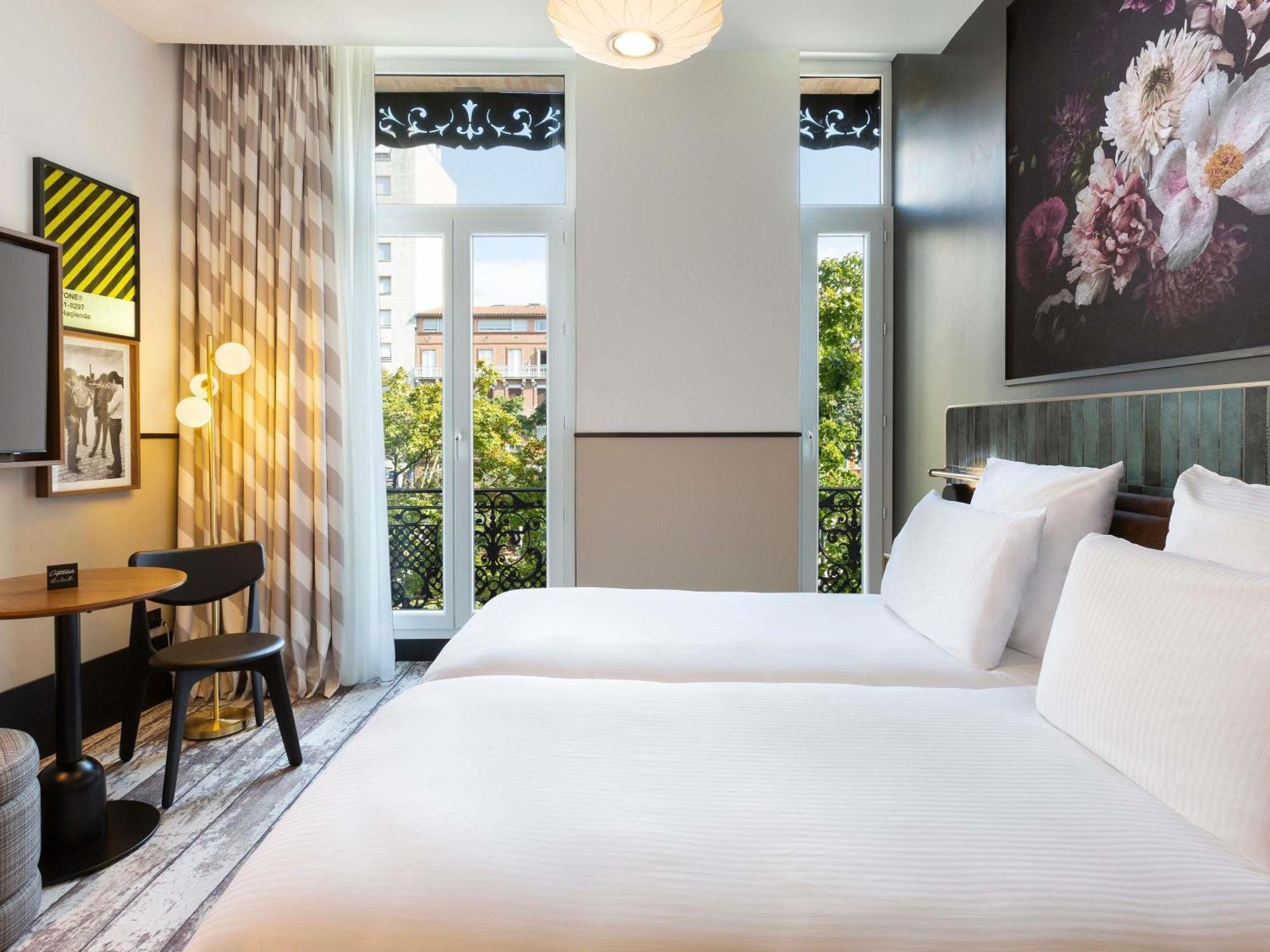 Classic Room Two Single Beds